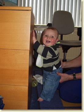 20050430-01 Met papa staan